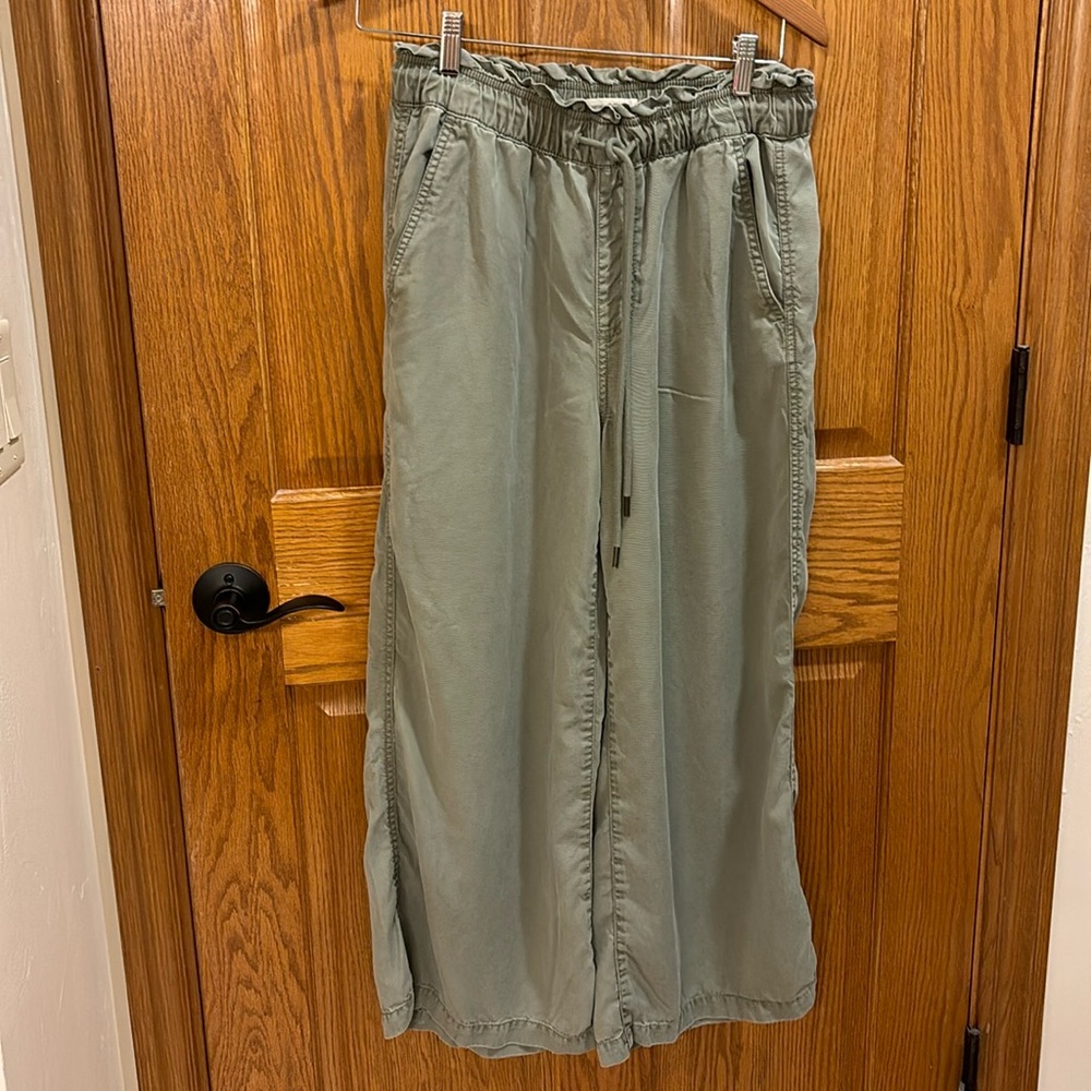 Loft Sz Small sage green pants